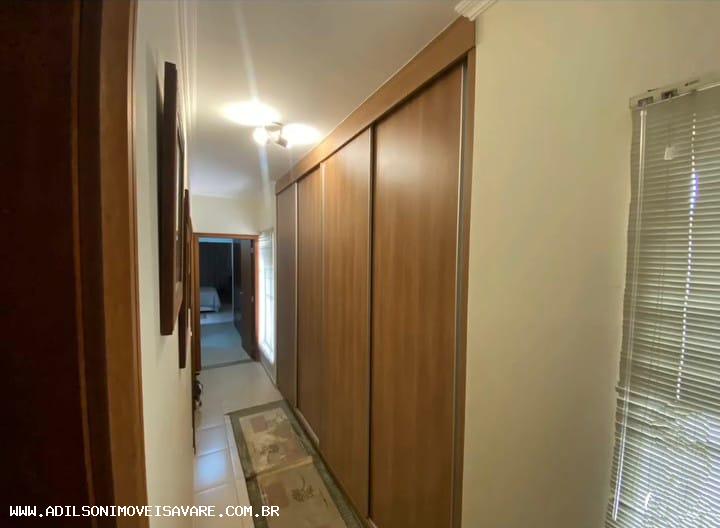 Casa à venda com 2 quartos, 219m² - Foto 11