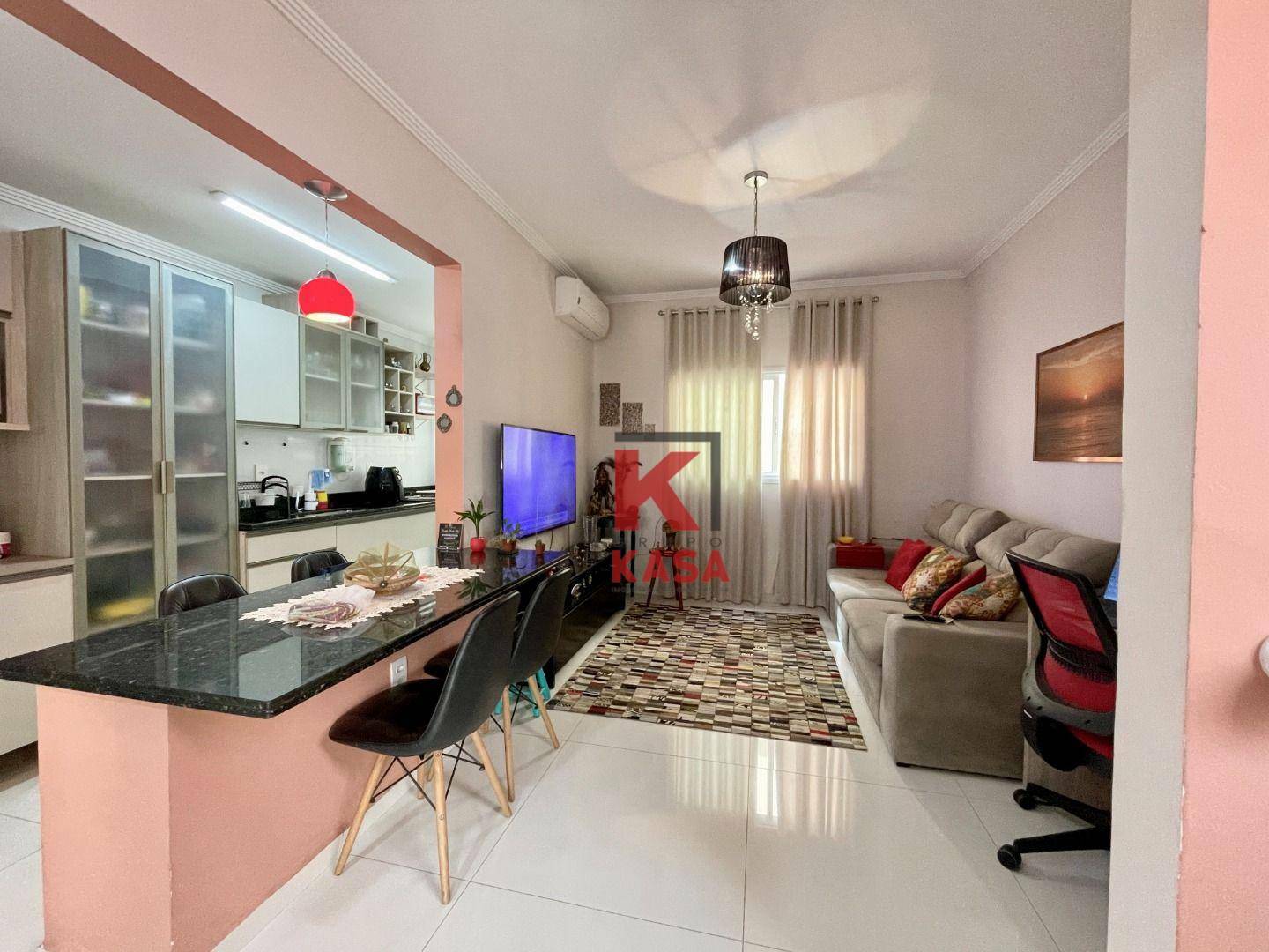 Casa à venda com 2 quartos, 103m² - Foto 2