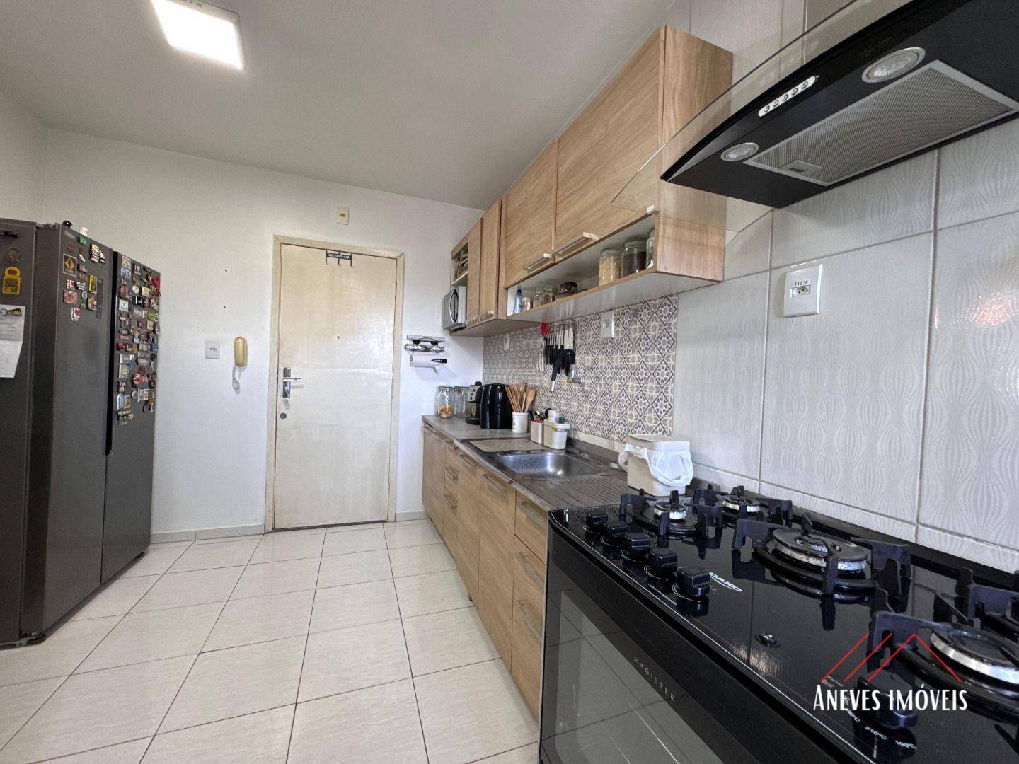 Apartamento à venda com 3 quartos, 106m² - Foto 19