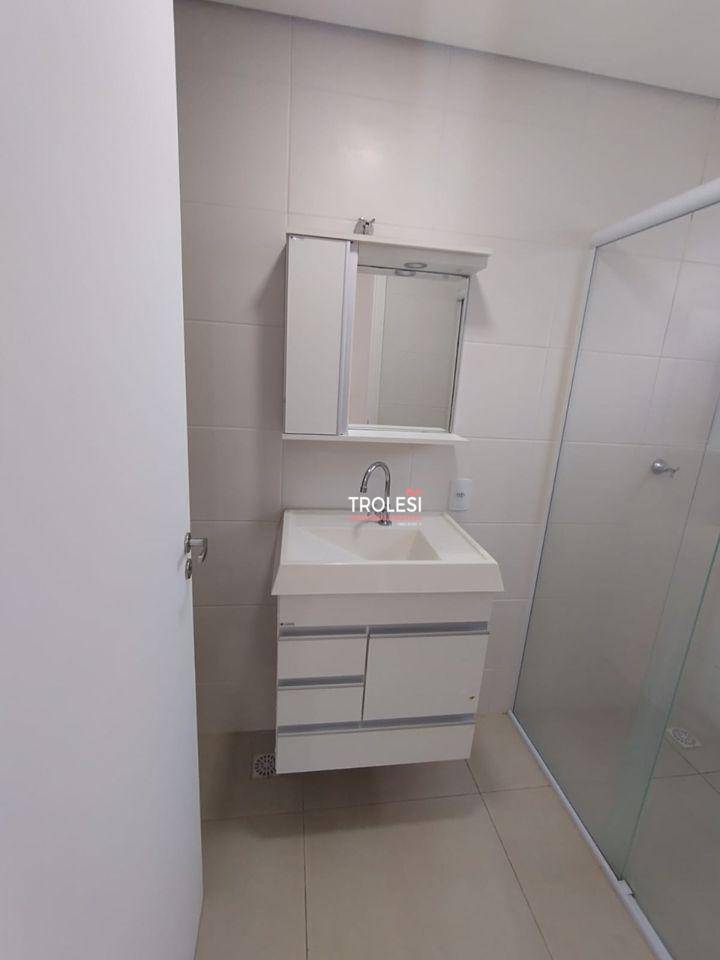 Apartamento para alugar com 3 quartos, 125m² - Foto 17