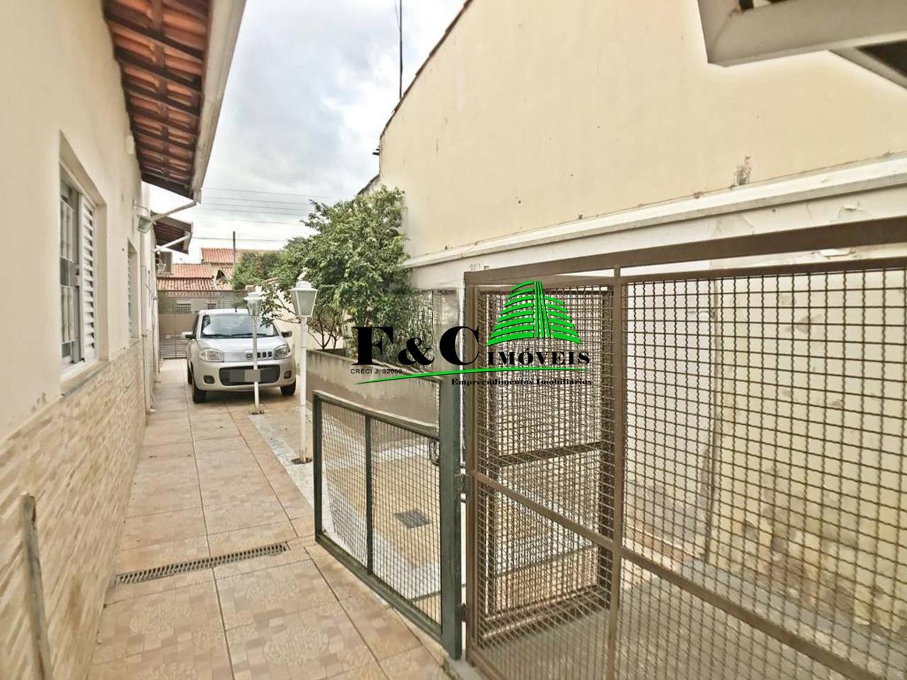 Casa à venda com 3 quartos, 200m² - Foto 14
