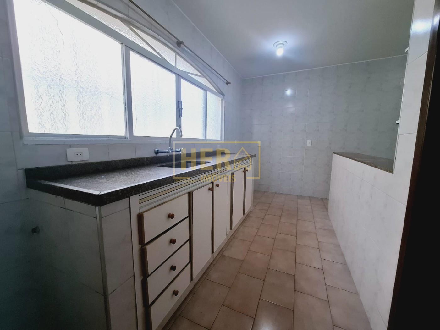 Casa à venda com 3 quartos, 202m² - Foto 8