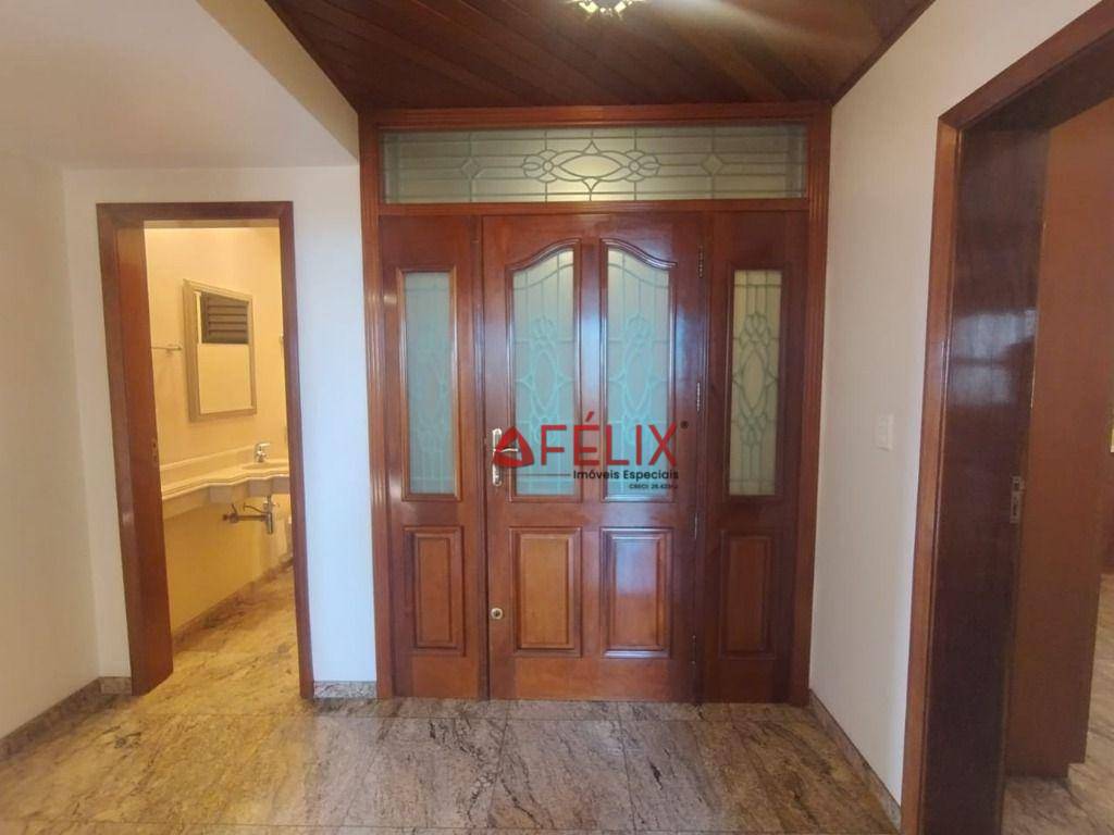 Apartamento para alugar com 4 quartos, 256m² - Foto 12