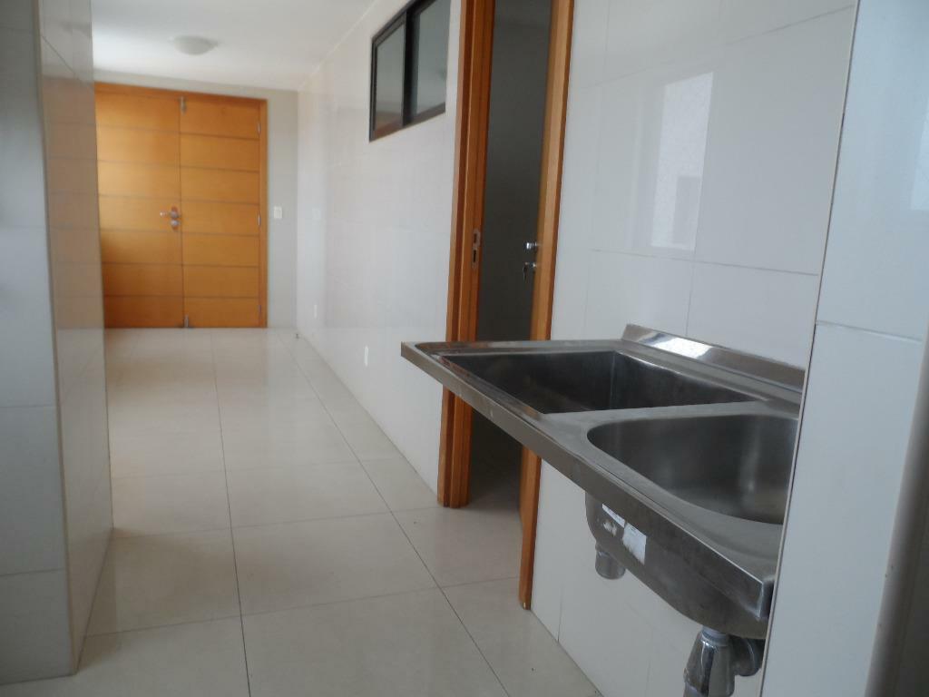 Apartamento à venda com 3 quartos, 240m² - Foto 45
