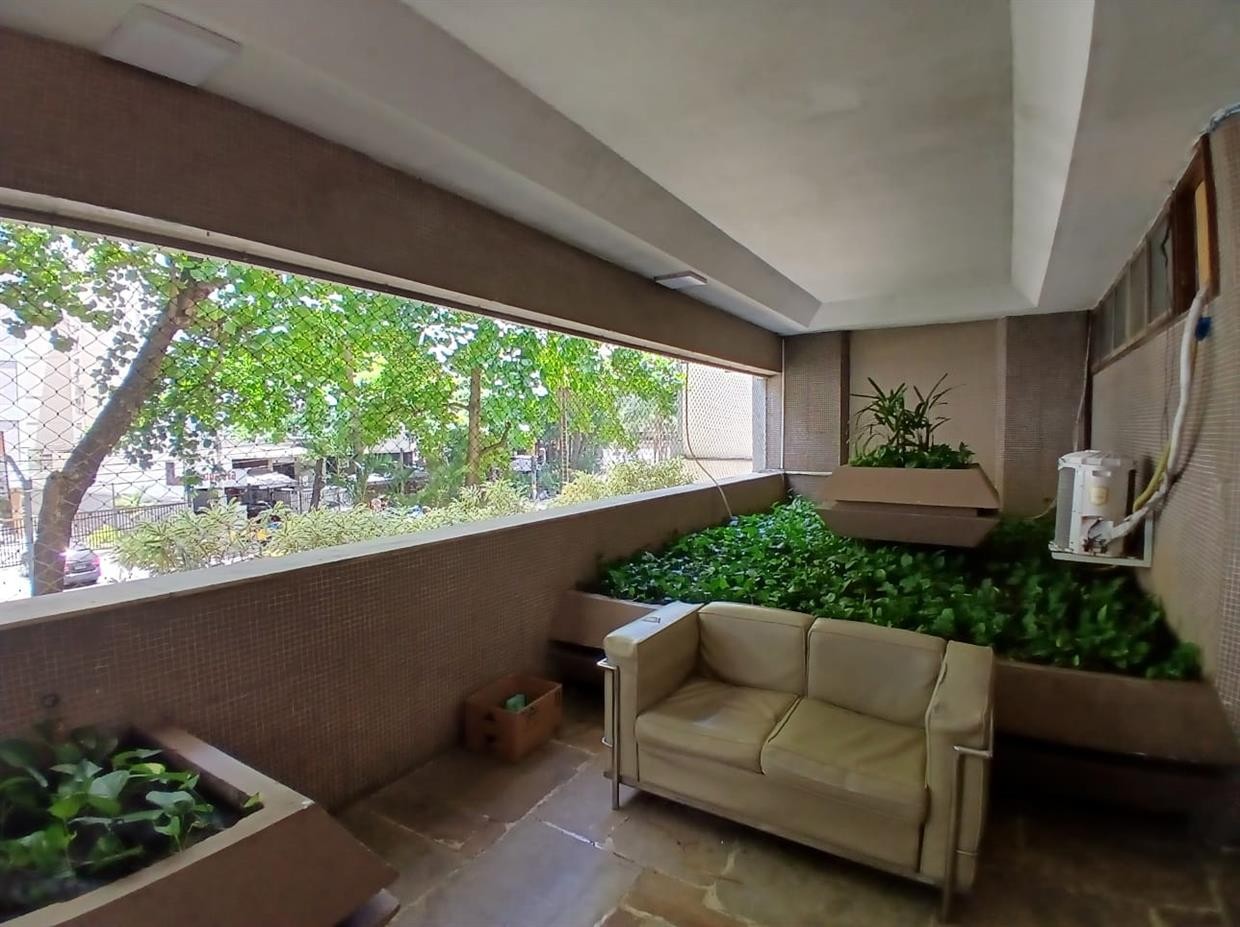 Apartamento à venda com 4 quartos, 194m² - Foto 44