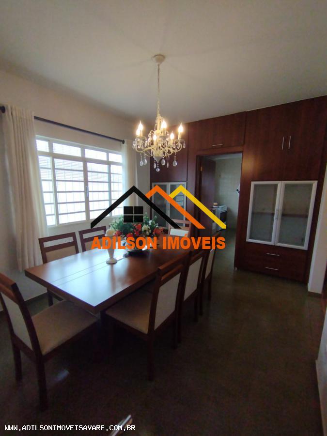 Casa à venda com 3 quartos, 158m² - Foto 4