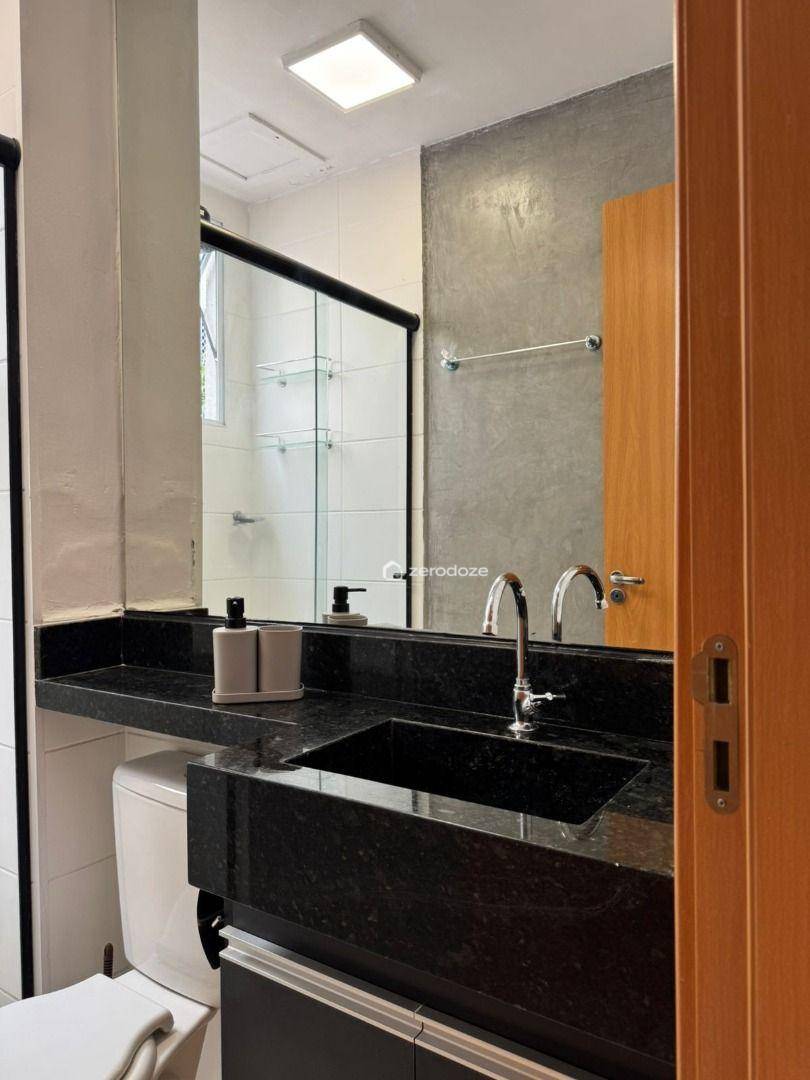 Apartamento à venda com 2 quartos, 42m² - Foto 2