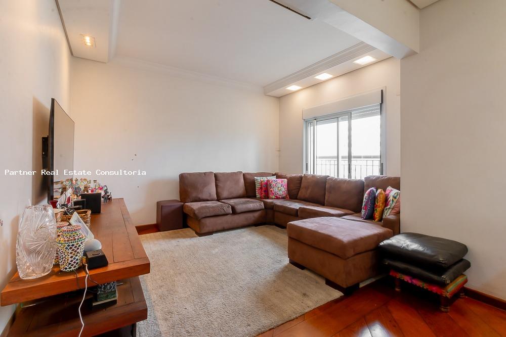 Apartamento à venda com 3 quartos, 240m² - Foto 23