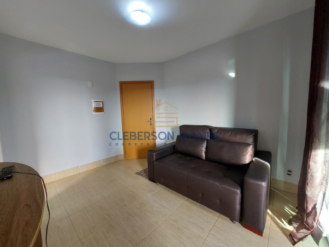 Apartamento à venda com 1 quarto, 42m² - Foto 2