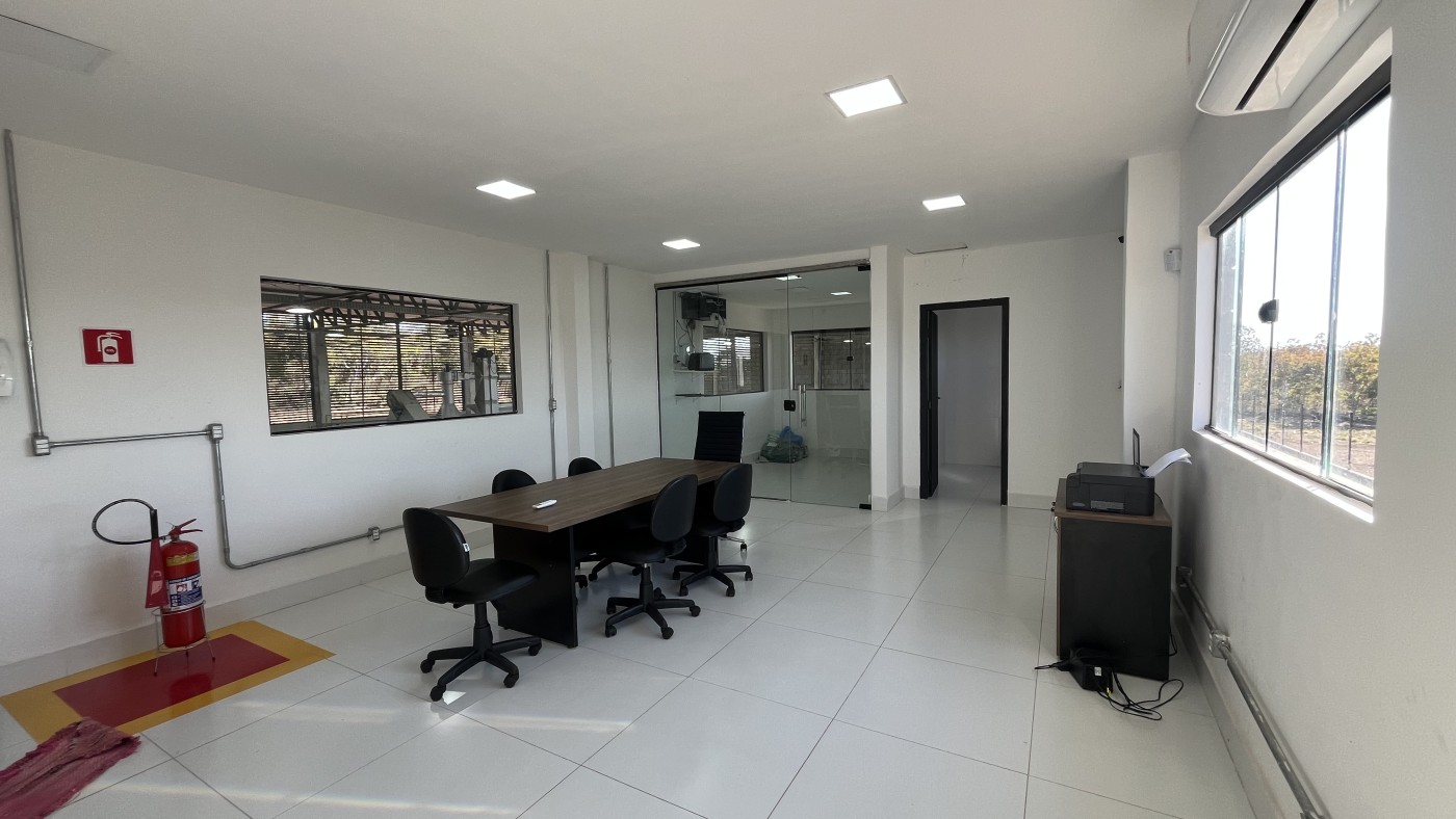 Prédio Inteiro à venda com 2 quartos, 40000m² - Foto 37