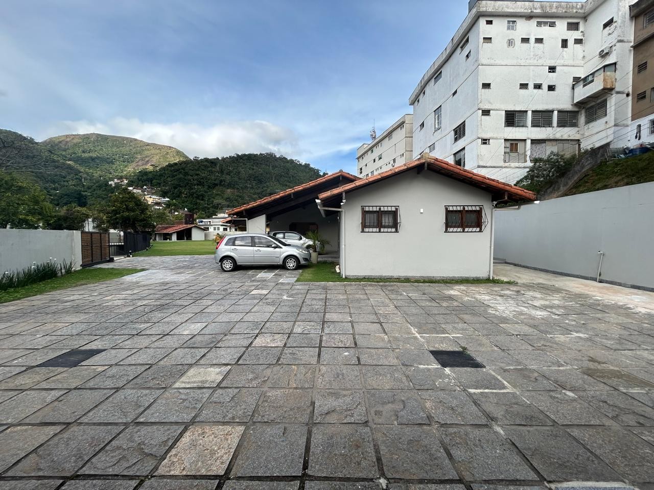 Casa para alugar com 7 quartos, 756m² - Foto 58