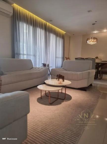 Apartamento para alugar com 3 quartos, 156m² - Foto 3