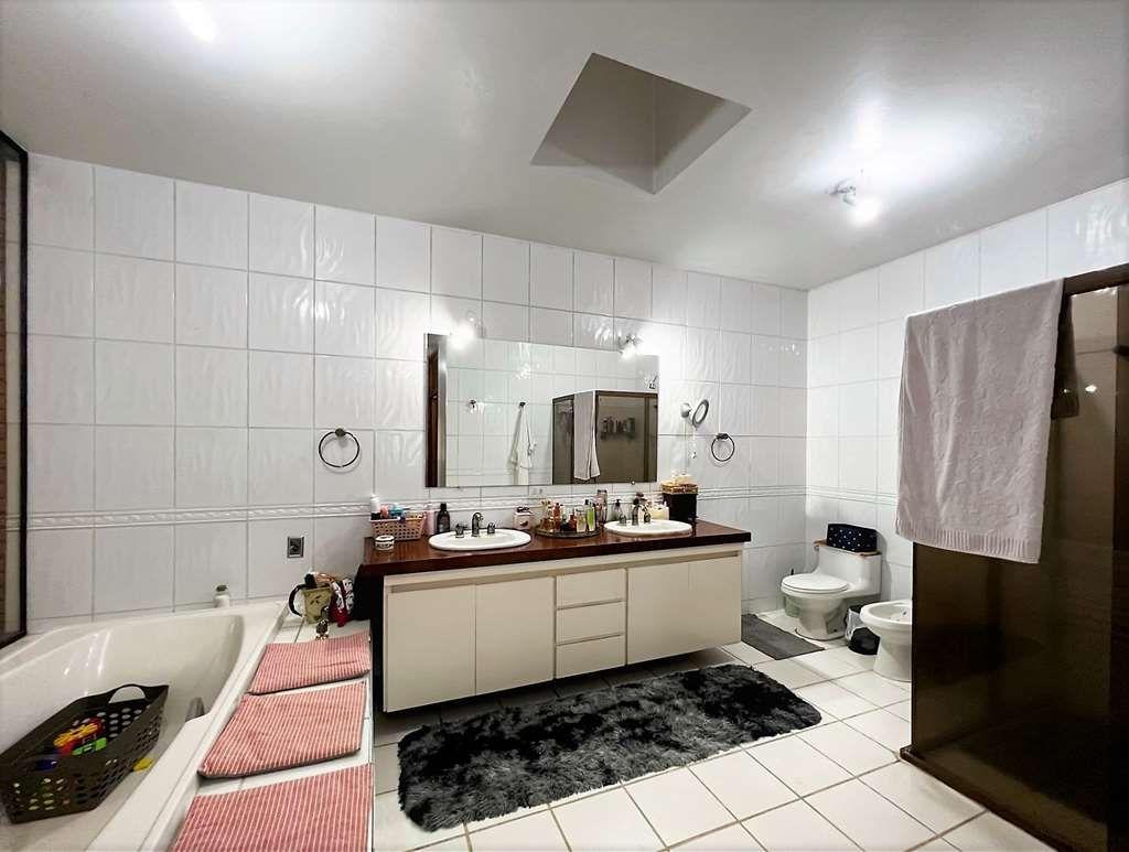 Casa à venda com 4 quartos, 640m² - Foto 20