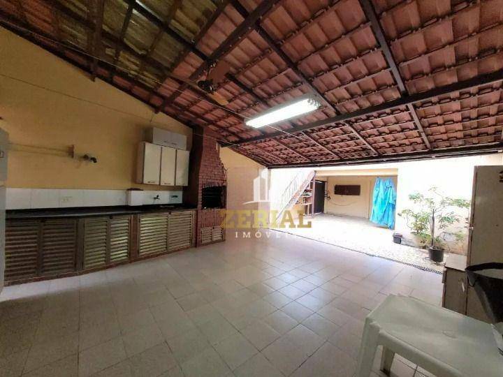 Sobrado para alugar com 3 quartos, 186m² - Foto 24