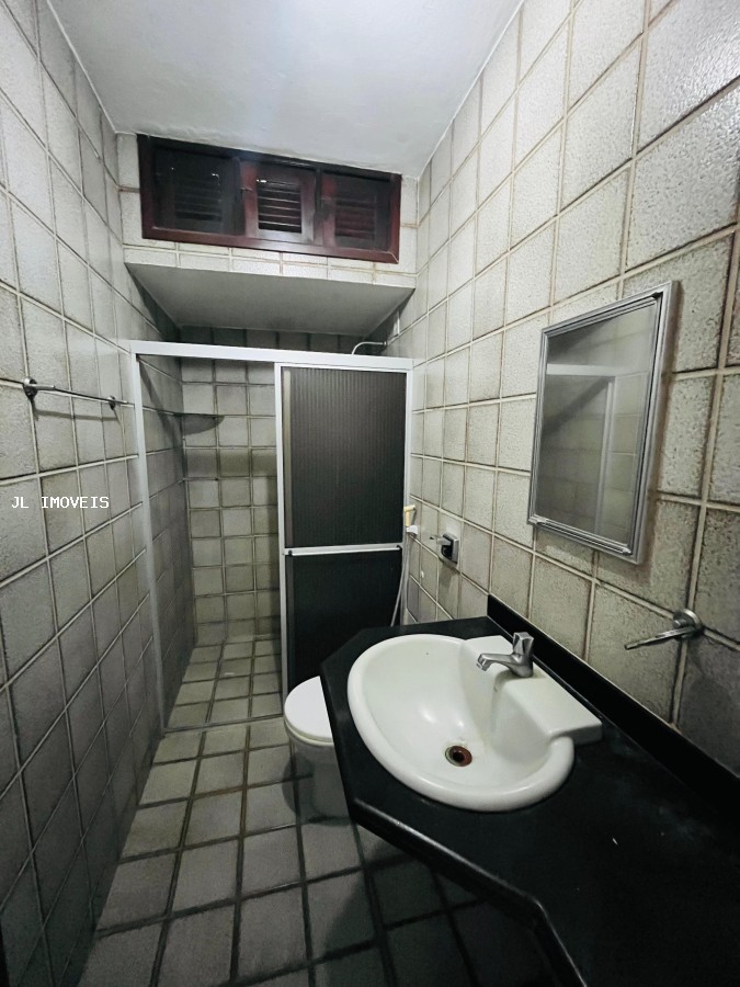 Casa à venda com 9 quartos, 180m² - Foto 11