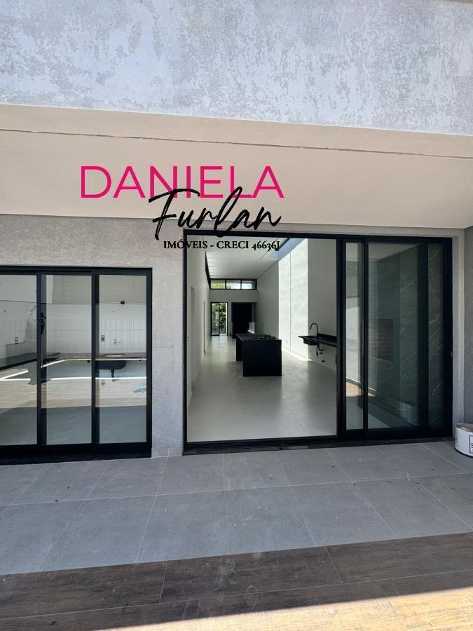 Casa de Condomínio à venda com 3 quartos, 220m² - Foto 32