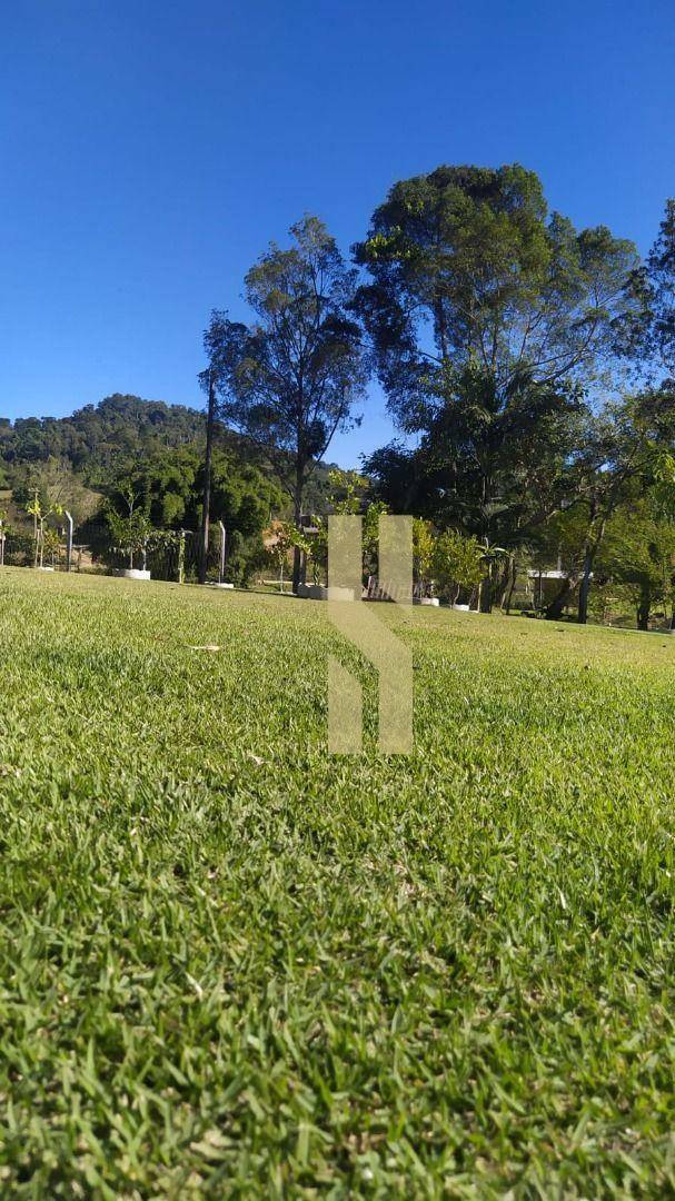 Chácara à venda com 2 quartos, 150m² - Foto 14
