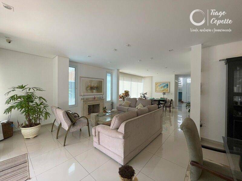 Casa de Condomínio à venda e aluguel com 3 quartos, 580m² - Foto 5