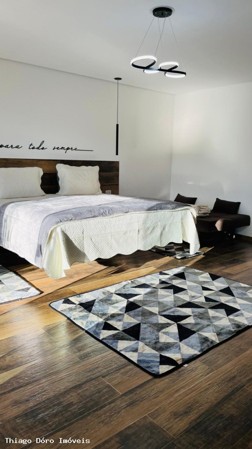 Casa à venda com 4 quartos, 650m² - Foto 10