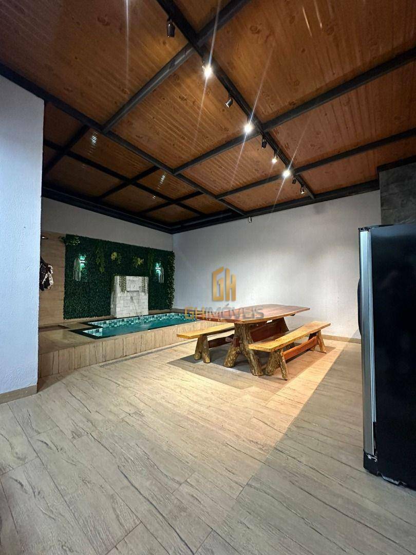Sobrado à venda com 3 quartos, 200m² - Foto 20