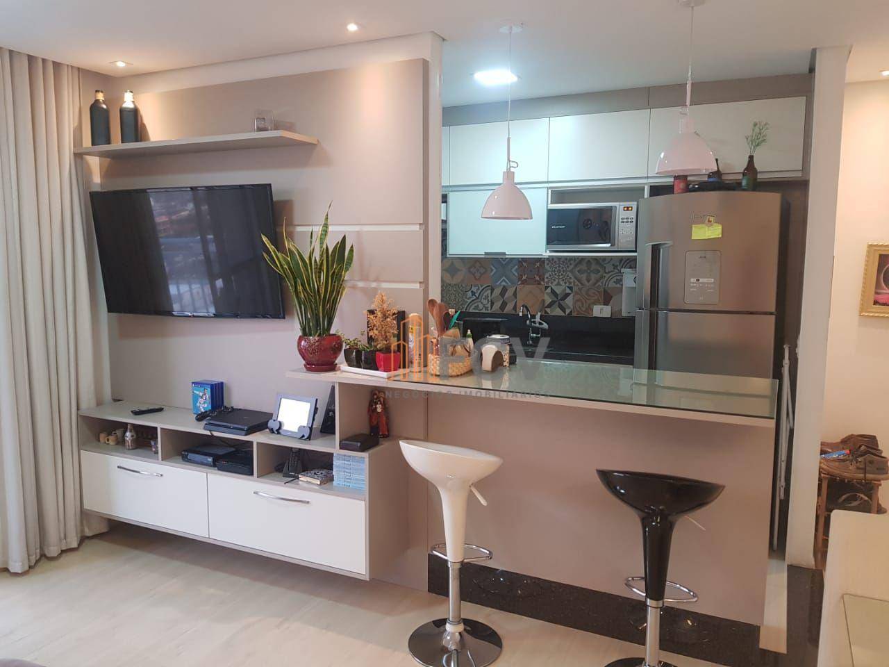 Apartamento à venda com 2 quartos, 69m² - Foto 1