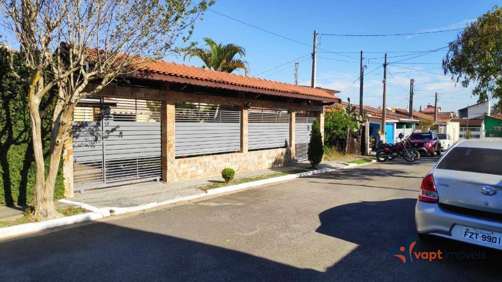 Casa de Condomínio à venda com 3 quartos, 175m² - Foto 1