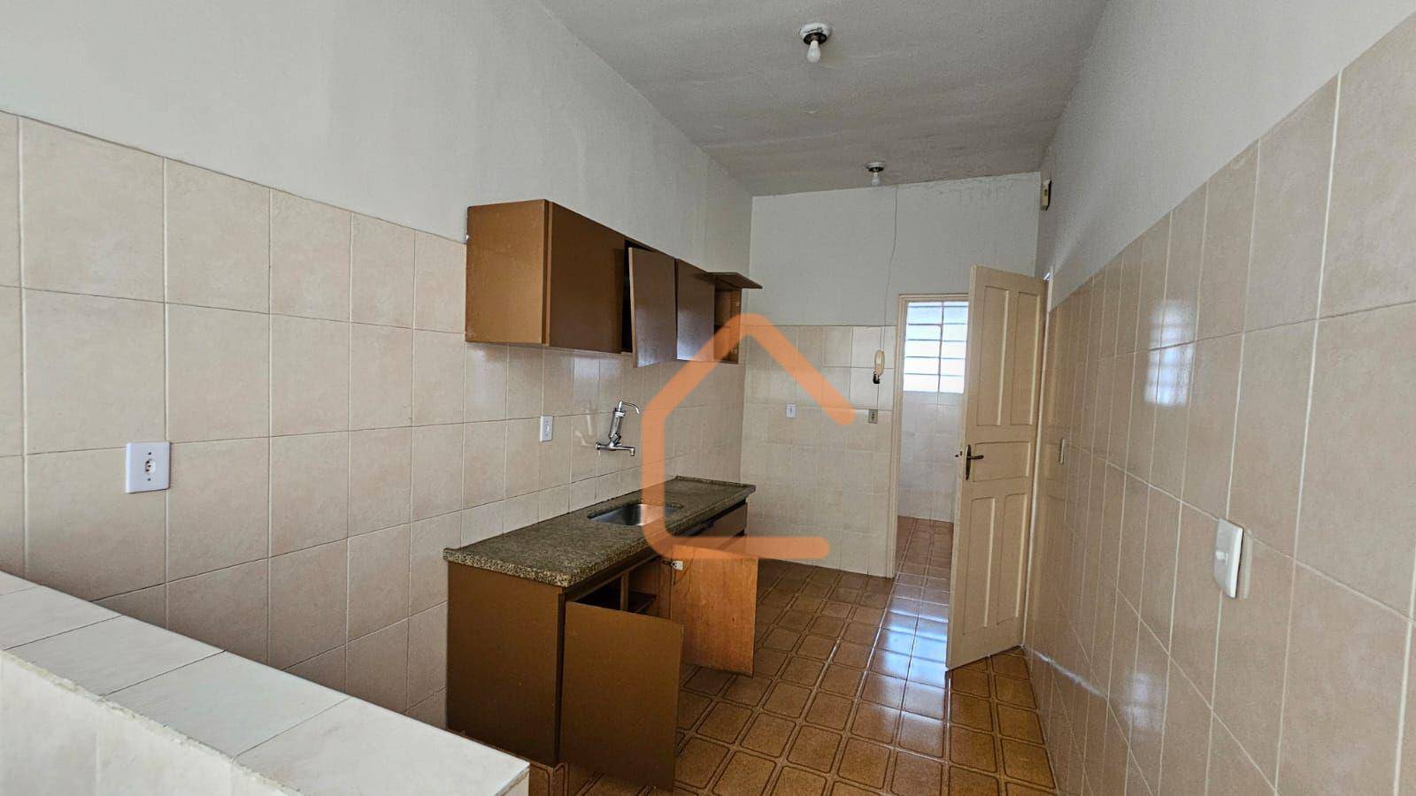 Apartamento à venda com 3 quartos, 82m² - Foto 4
