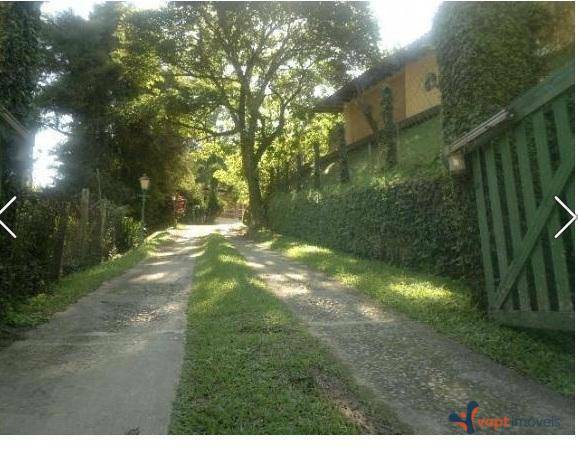 Chácara à venda com 4 quartos, 600m² - Foto 2