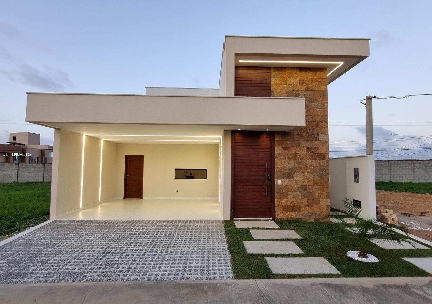 Casa de Condomínio à venda com 3 quartos, 225m² - Foto 1