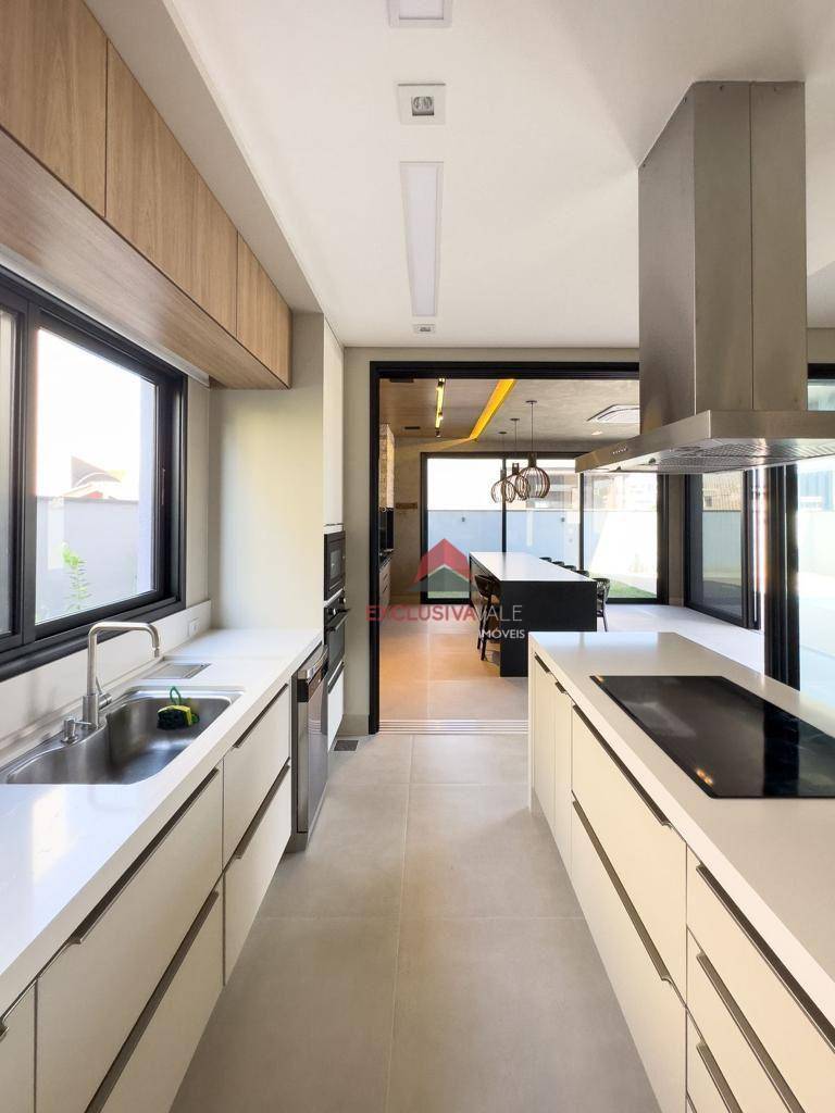 Casa de Condomínio à venda com 4 quartos, 340m² - Foto 7
