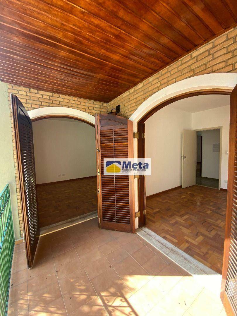 Casa à venda e aluguel com 3 quartos, 253m² - Foto 13