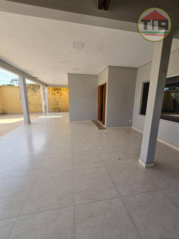 Casa para alugar com 3 quartos, 250m² - Foto 6