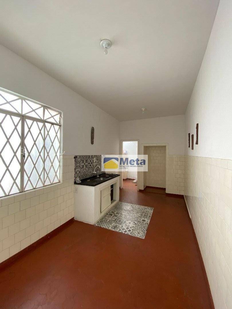 Apartamento para alugar com 2 quartos, 109m² - Foto 6