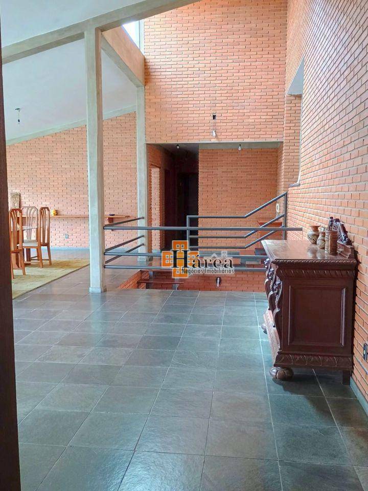 Sobrado para alugar com 3 quartos, 338m² - Foto 10