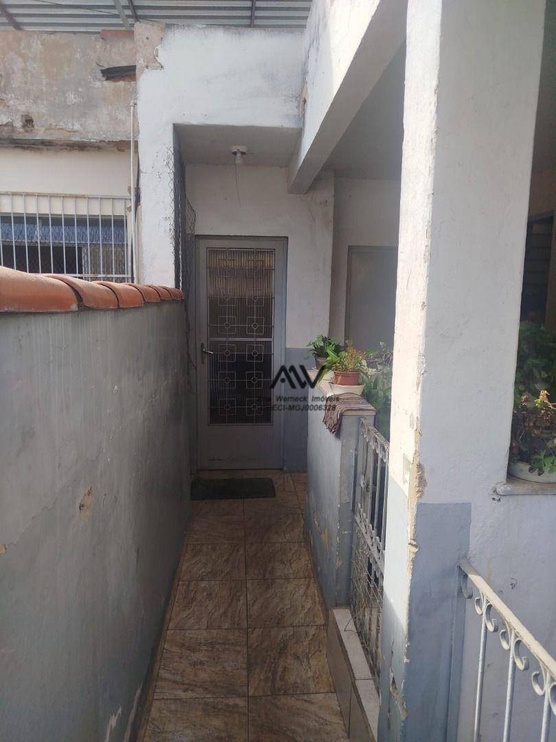 Casa à venda com 5 quartos, 350m² - Foto 4