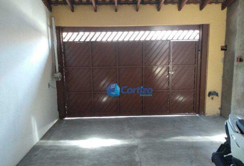 Casa à venda com 2 quartos, 101m² - Foto 9