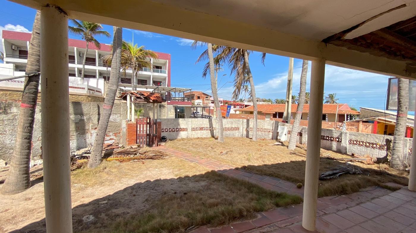 Casa à venda com 3 quartos, 180m² - Foto 8