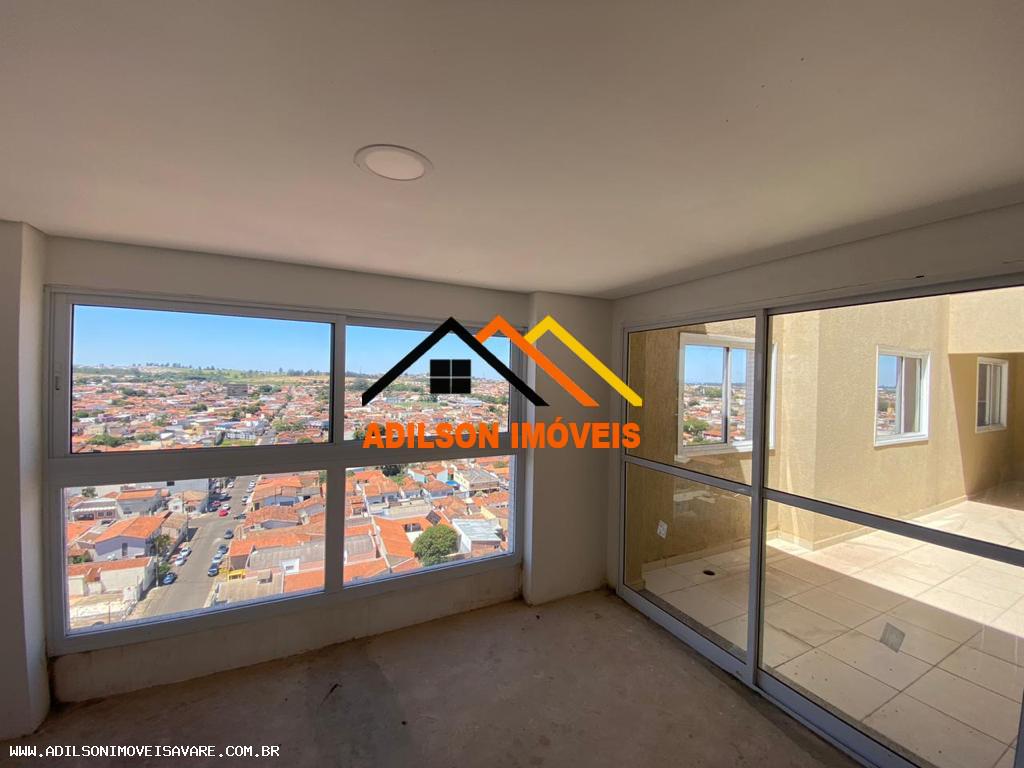 Apartamento à venda com 3 quartos, 254m² - Foto 2