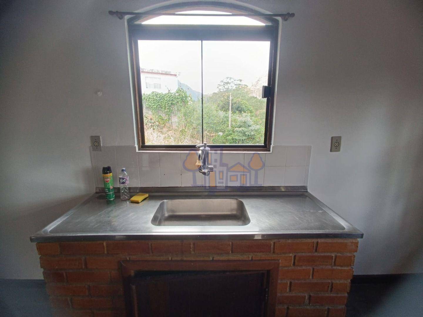 Casa para alugar com 3 quartos, 148m² - Foto 3
