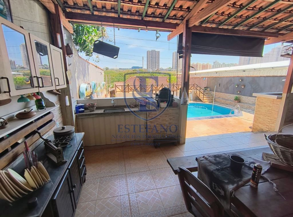Casa à venda com 2 quartos, 360m² - Foto 47