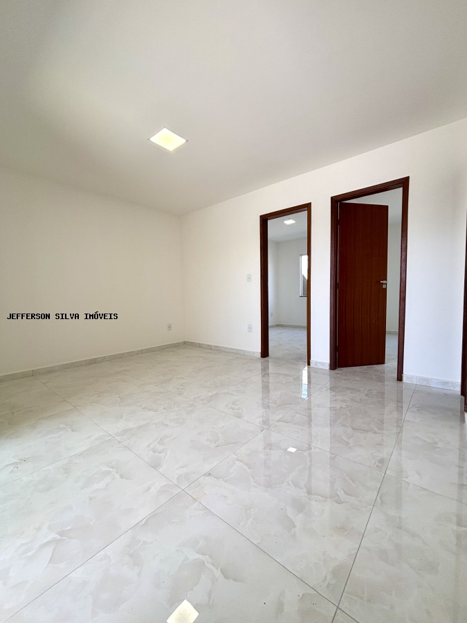 Casa à venda com 2 quartos, 6m² - Foto 5