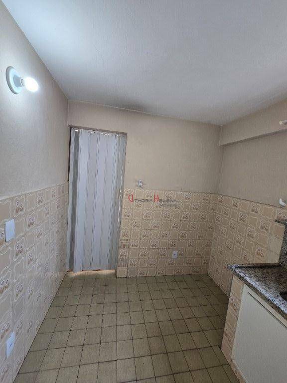 Casa para alugar com 1 quarto, 40m² - Foto 15