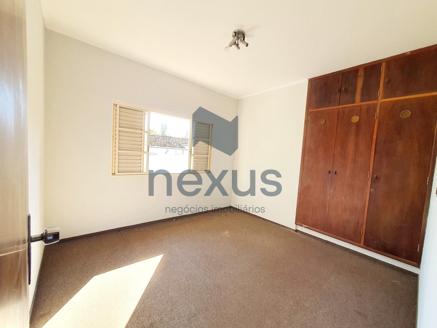Casa à venda com 3 quartos, 460m² - Foto 11