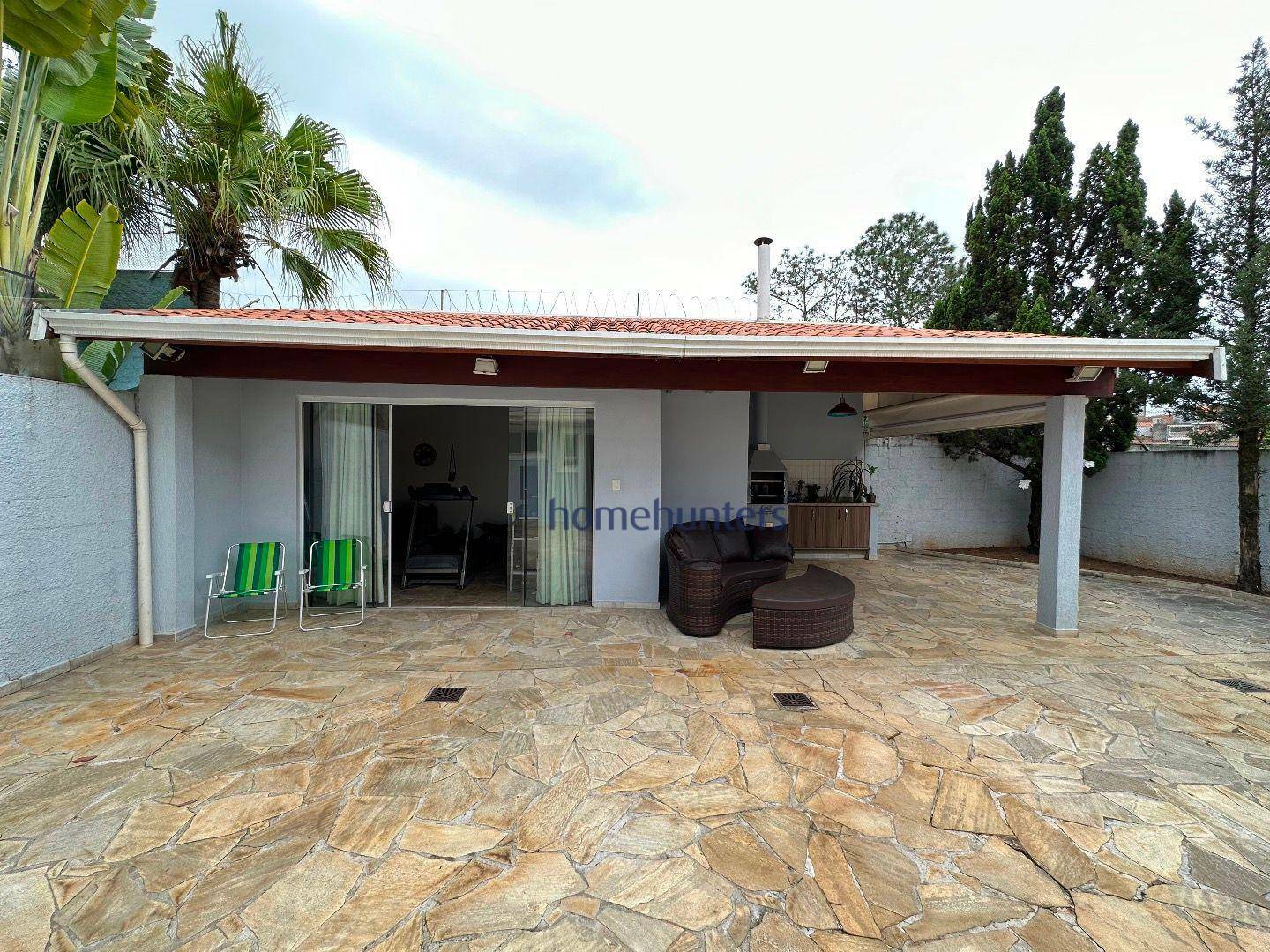 Casa de Condomínio à venda com 4 quartos, 250m² - Foto 3