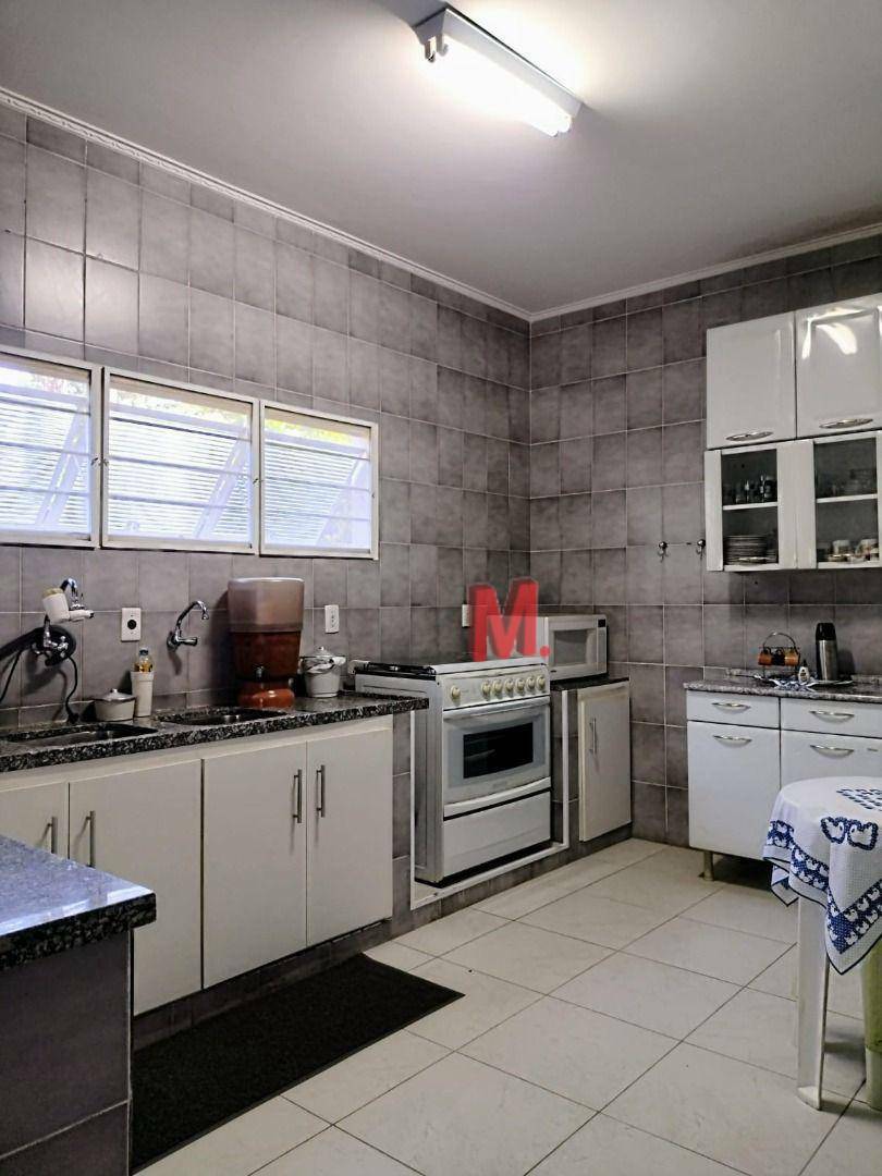 Casa de Condomínio à venda e aluguel com 3 quartos, 431m² - Foto 9