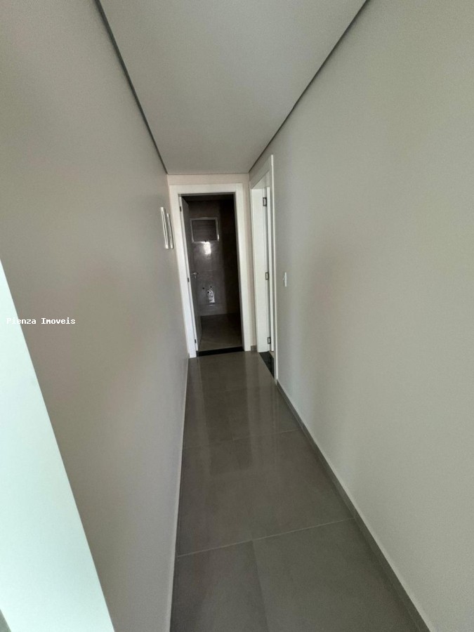 Apartamento à venda com 2 quartos, 85m² - Foto 17