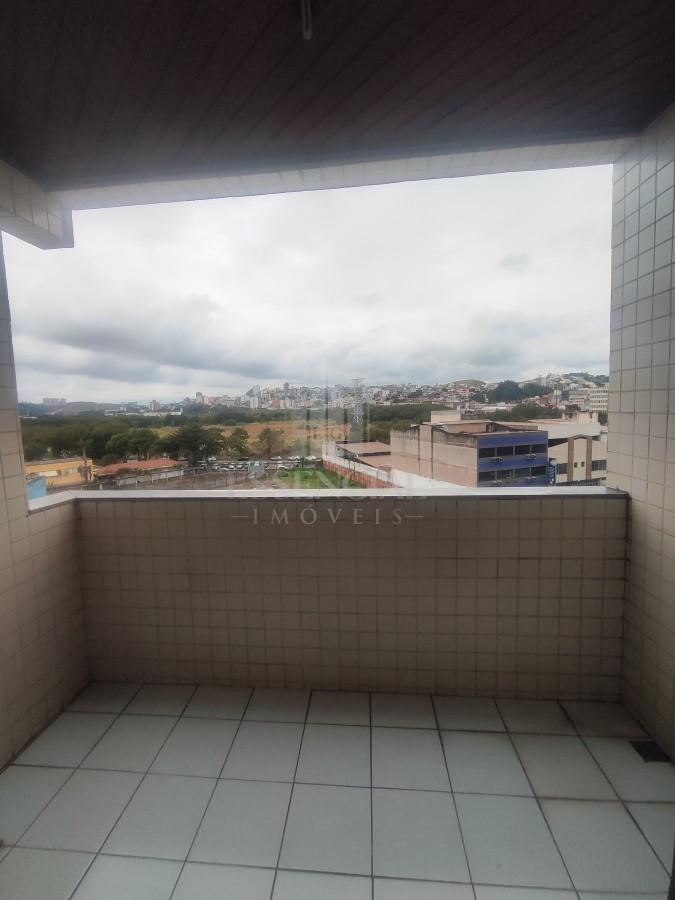 Apartamento à venda com 2 quartos, 67m² - Foto 3