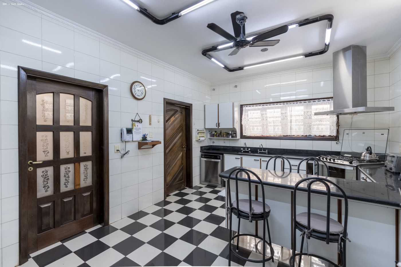 Chácara à venda com 6 quartos, 630m² - Foto 26