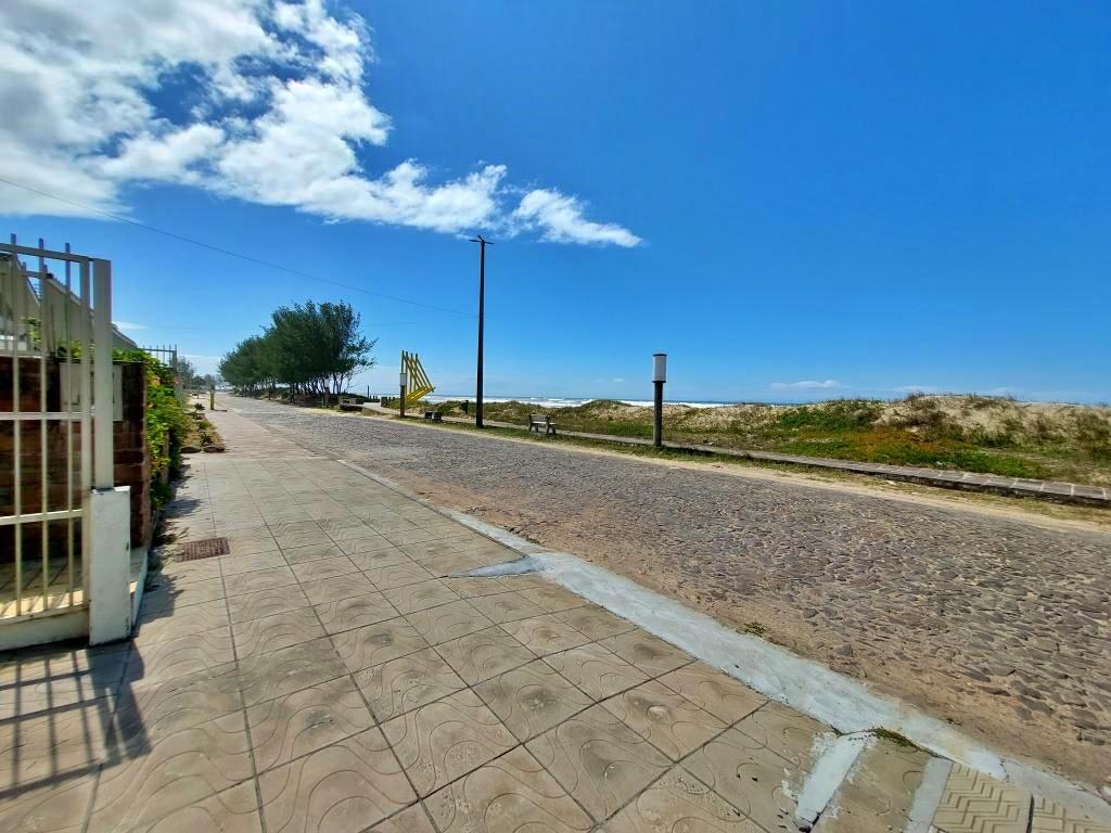 Casa à venda com 3 quartos, 204m² - Foto 8