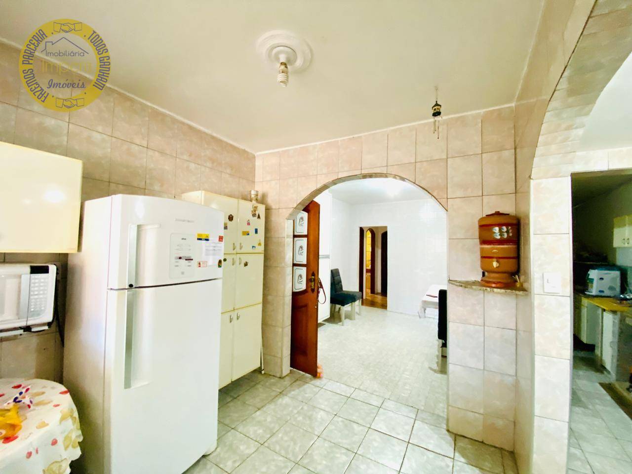 Casa à venda com 4 quartos, 123m² - Foto 3
